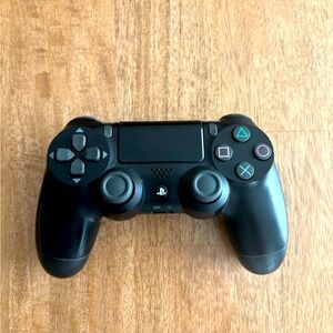 PlayStation 4 DualShock controller
